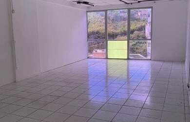 Imagem: O depósito possui 75m² de Área e está localizado em Comércio