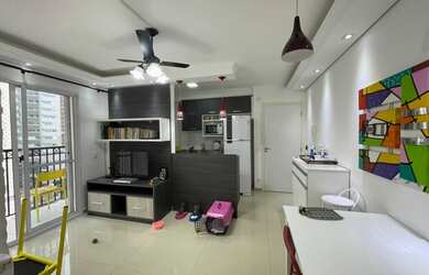 Imagem: O apartamento possui 2 Dormitórios, 1 Banheiro, 1 Vaga na garagem