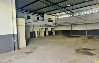 Imagem 10: Vendo ou Alugo Galpão 350m² com salas, mesanino, L. de Freitas