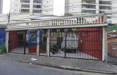 Imagem: A casa possui 2 Banheiros, 5 Vagas na garagem, 430m² de Área