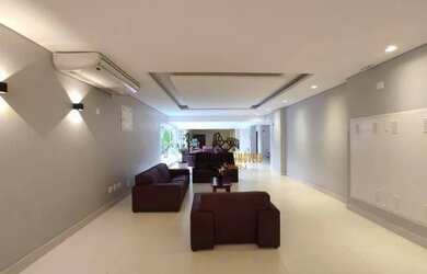 Imagem: O studio possui 1 Dormitório, 1 Banheiro, 1 Vaga na garagem