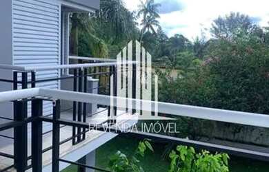 Imagem: A casa em condomínio possui 4 Dormitórios, 5 Banheiros, 5