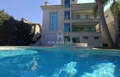 Imagem: A casa em condomínio possui 4 Dormitórios, 2 Banheiros, 4