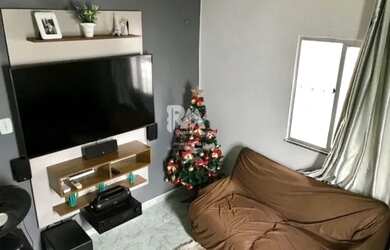 Imagem: A casa possui 2 Dormitórios, 1 Banheiro, 1 Vaga na garagem