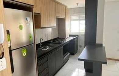 Imagem: O apartamento possui 2 Dormitórios, 1 Banheiro, 1 Vaga na garagem