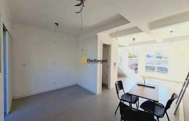 Imagem: A casa possui 2 Dormitórios, 3 Banheiros, 2 Vagas na garagem