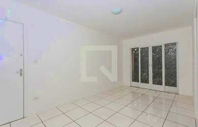 Imagem: O apartamento possui 1 Dormitório, 1 Banheiro, 70m² de Área