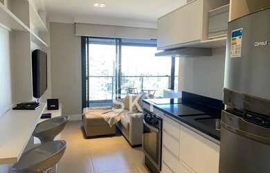 Imagem: O apartamento possui 1 Dormitório, 1 Banheiro, 1 Vaga na garagem