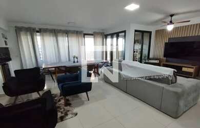 Imagem: O apartamento possui 3 Dormitórios, 5 Banheiros, 2 Vagas na