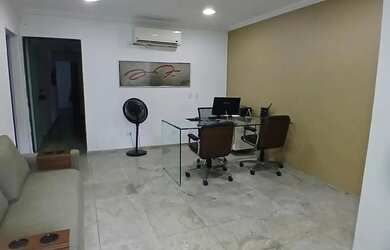 Imagem 2: Imóvel para venda tem 300 metros quadrados com 10 quartos em Ilha do...