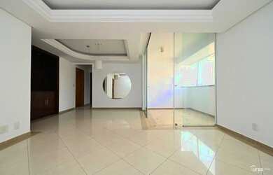 Imagem: O apartamento possui 4 Dormitórios, 3 Banheiros, 1 Vaga na