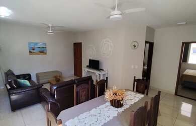 Imagem: O apartamento possui 4 Dormitórios, Acomodam 8 pessoas, 1 Vaga