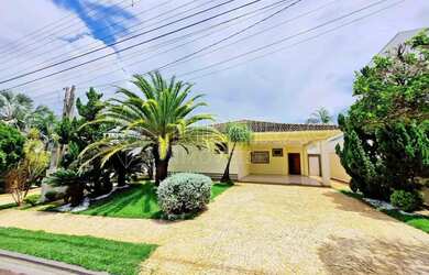 Imagem: A casa em condomínio possui 3 Dormitórios, 5 Banheiros, 4