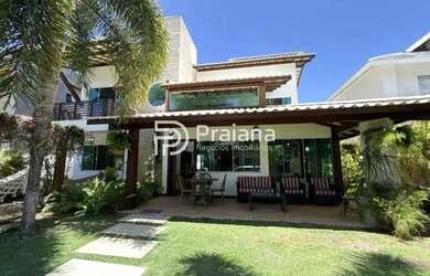 Imagem: A casa em condomínio possui 4 Dormitórios, 5 Banheiros, 2