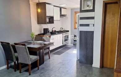 Imagem: A casa possui 2 Dormitórios, 1 Banheiro, 2 Vagas na garagem