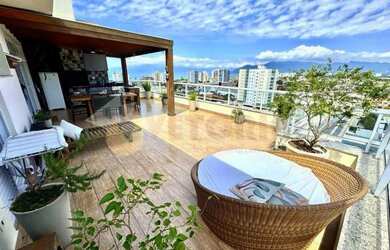 Imagem: O apartamento na cobertura possui 4 Dormitórios, 3 Banheiros