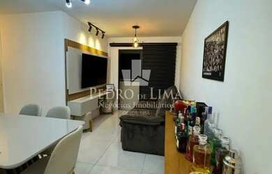 Imagem: O apartamento possui 3 Dormitórios, 1 Banheiro, 1 Vaga na garagem