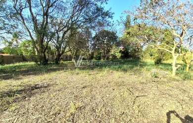 Imagem: O terreno possui 1.640m² de Área e está localizado em Vale