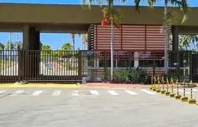 Imagem: O terreno possui 1.207m² de Área e está localizado em Barra