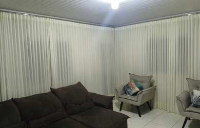 Imagem: A casa possui 3 Dormitórios, 3 Banheiros, 2 Vagas na garagem