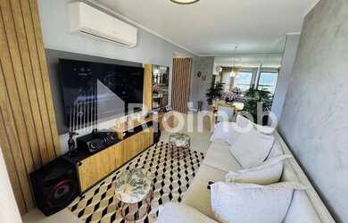 Imagem: O apartamento possui 3 Dormitórios, 2 Banheiros, 1 Vaga na