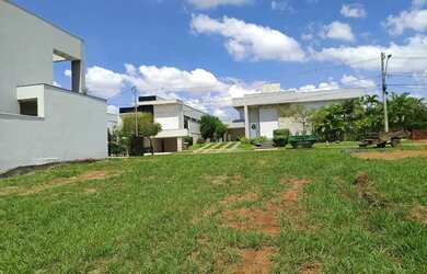 Imagem: O terreno possui 384m² de Área e está localizado em Anápolis