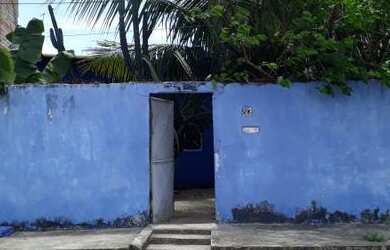 Imagem: A casa possui 2 Dormitórios, 1 Banheiro e está localizado