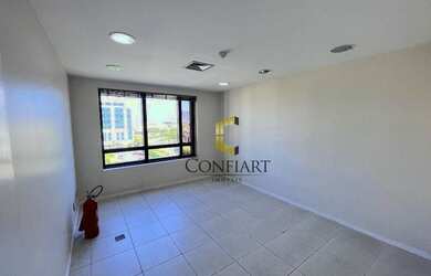 Imagem: O depósito possui 2 Vagas na garagem, 82m² de Área e está