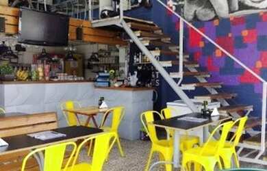 Imagem: O depósito possui 140m² de Área e está localizado em Água