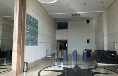 Imagem: O depósito possui 1 Vaga na garagem, 28m² de Área e está