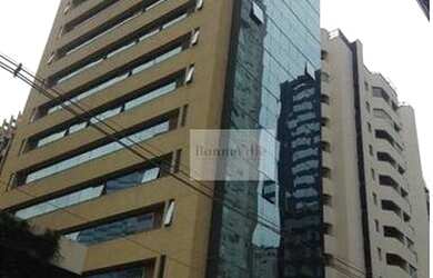 Imagem: O depósito possui 2 Vagas na garagem, 117m² de Área e está