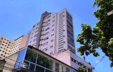 Imagem: O depósito possui 2 Vagas na garagem, 56m² de Área e está