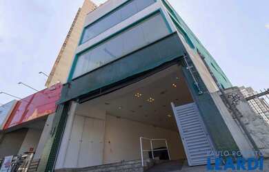 Imagem: O depósito possui 716m² de Área e está localizado em Santana