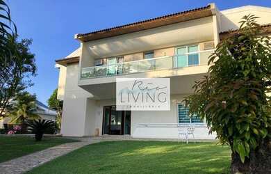 Imagem: A casa em condomínio possui 5 Dormitórios, 5 Banheiros, 5