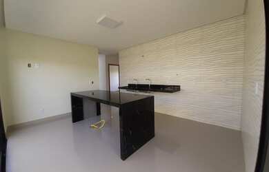 Imagem: A casa em condomínio possui 3 Dormitórios, 4 Banheiros, 4