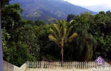 Imagem 7: Casa a venda em Atibaia. Piscina, Churrasqueira, VarandaeÁrea de serviço