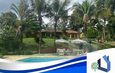 Imagem: A fazenda possui 3.000m² de Área e está localizado em Mairinque