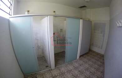 Imagem: O depósito possui 652m² de Área e está localizado em Barão