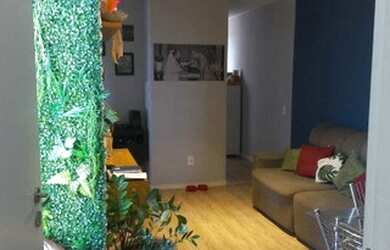 Imagem: O apartamento possui 2 Dormitórios, 1 Banheiro, 1 Vaga na garagem