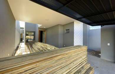 Imagem 4: Belíssima casa Alto Padrão com Piscina no Rita Vieira I