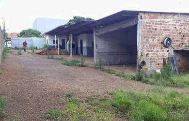 Imagem: O terreno possui 642m² de Área e está localizado em Pioneiros