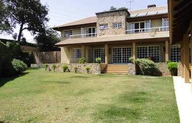 Imagem: A casa em condomínio possui 4 Dormitórios, 5 Banheiros, 5