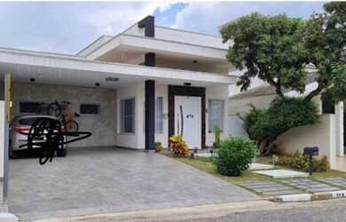 Imagem: A casa em condomínio possui 3 Dormitórios, 4 Banheiros, 4