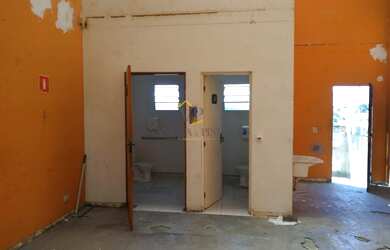 Imagem 6: Galpão para Locação em Atibaia, Jardim das Cerejeiras, 3 banheiros