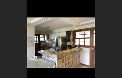 Imagem: O apartamento possui 1 Dormitório, 1 Banheiro, 2 Vagas na garagem