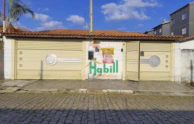 Imagem: A casa possui 2 Dormitórios, 1 Banheiro, 5 Vagas na garagem