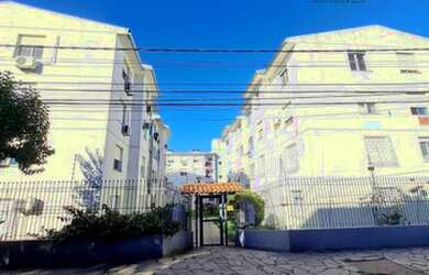 Imagem: O apartamento possui 3 Dormitórios, 1 Banheiro, 1 Vaga na garagem