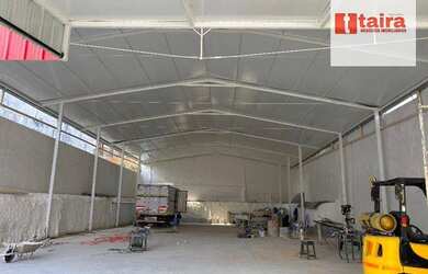 Imagem: O depósito possui 750m² de Área e está localizado em Jardim