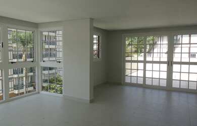 Imagem: O apartamento possui 4 Dormitórios, 5 Banheiros, 2 Vagas na