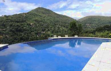 Imagem 5: Casa em Nogueira em condomínio